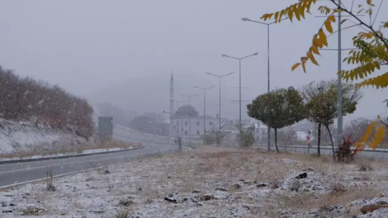 Bingöl’de kar nedeniyle Yedisu’daki okullara 1 gün tatil